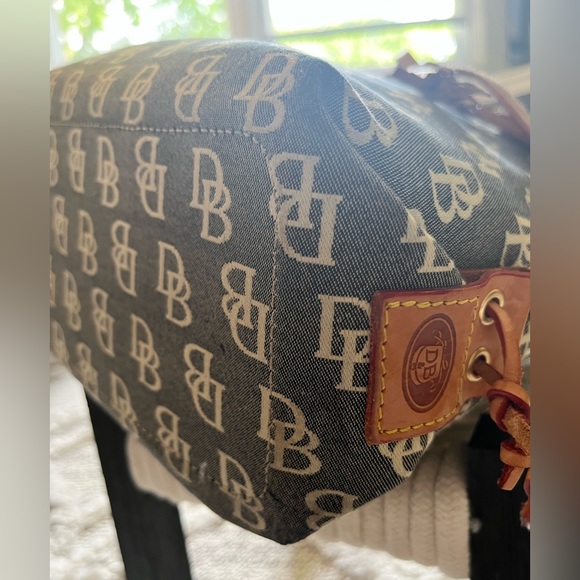 Dooney & Bourke Signature Crossbody Satchel Tulip Tote - Picture 9 of 16